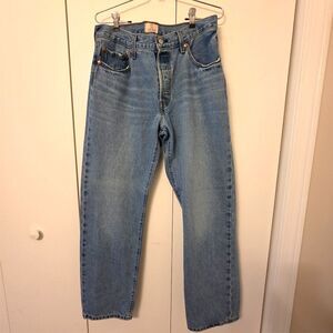 Levi's Premium 501 '90s Distressed Straight Leg Jeans Light Wash - W31 L32